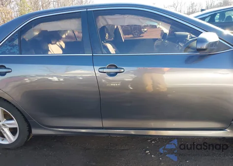 2015 Toyota Corolla L z USA, uszkodzony, nr VIN 2T1BURHE8FC430570